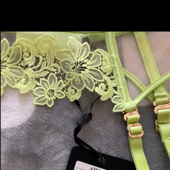 AMELIE LIME
SUSPENDER - Picture 13 of 14